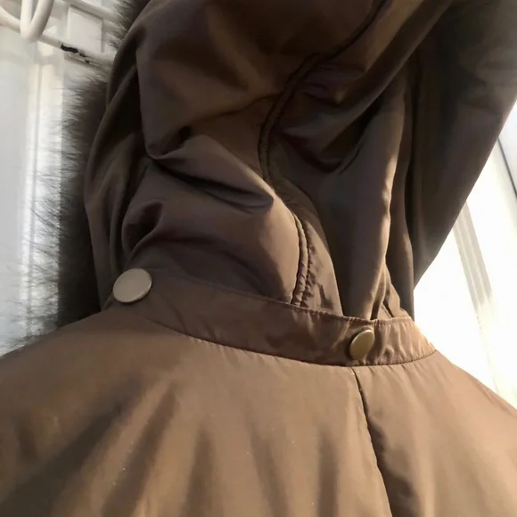 Via Spiga brown puffer jacket removable fox fur hood, Small - Picture 5 of 8